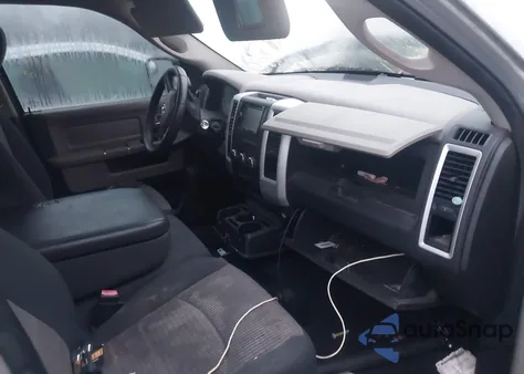 2010 Dodge Ram 1500 Slt/Sport/Trx из США, поврежденный, VIN 1D7RB1GP5AS196684